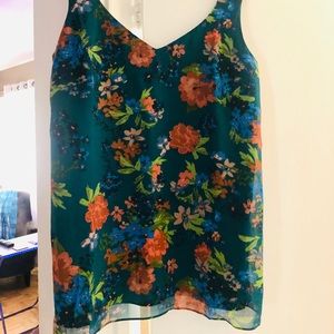 Beautiful Cabi sleeveless blouse